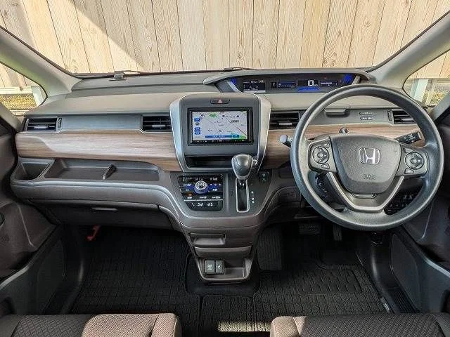 Honda FREED G　ホンダセンシング photo 2