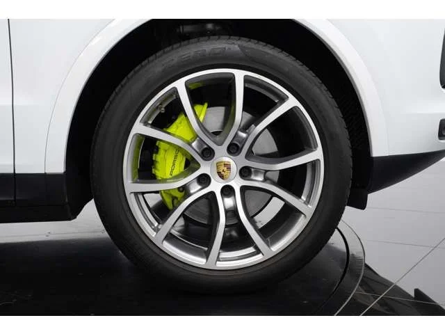 Porsche PORSCHE Cayenne coupe E−ハイブリッド photo 2