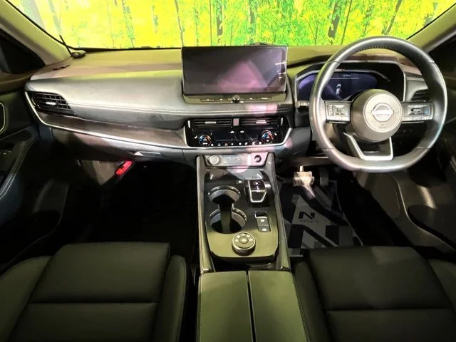 Nissan X-TRAIL HYBRID 4WD G　e−4ORCE photo 2