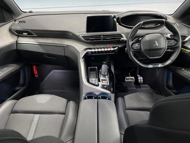 Peugeot PEUGEOT 5008 GT　ブルーHDi photo 2