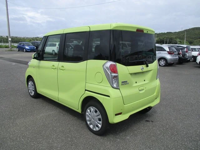 Nissan DAYZ ROOX X photo 3