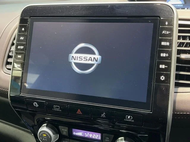 Nissan SERENA WG e−POWER　ハイウェイスター　G photo 4