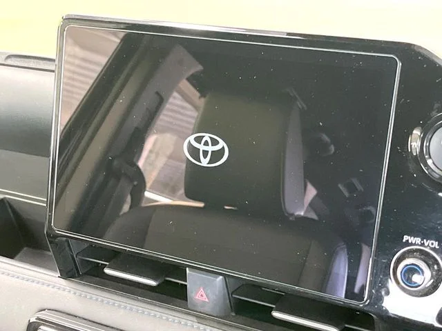 Toyota VOXY HYBRID S−Z photo 3