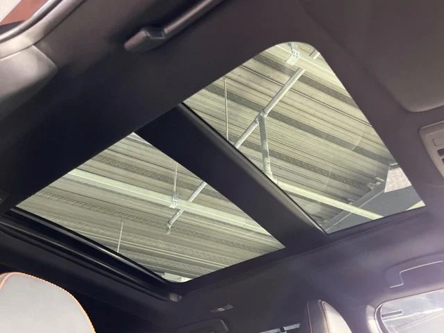 Mitsubishi OUTLANDER PHEV P photo 4