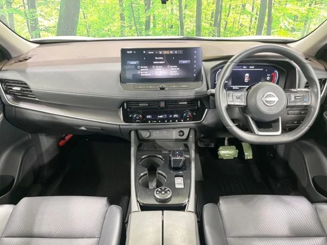 Nissan X-TRAIL HYBRID 4WD X　e−4ORCE　エクストリーマーX photo 2