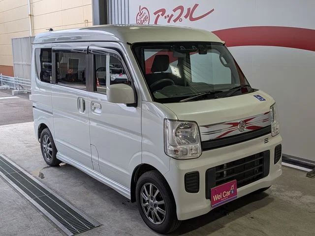 Nissan NV100 CLIPPER RIO 4WD チェアキャブ車いす移動車　4WD photo 4