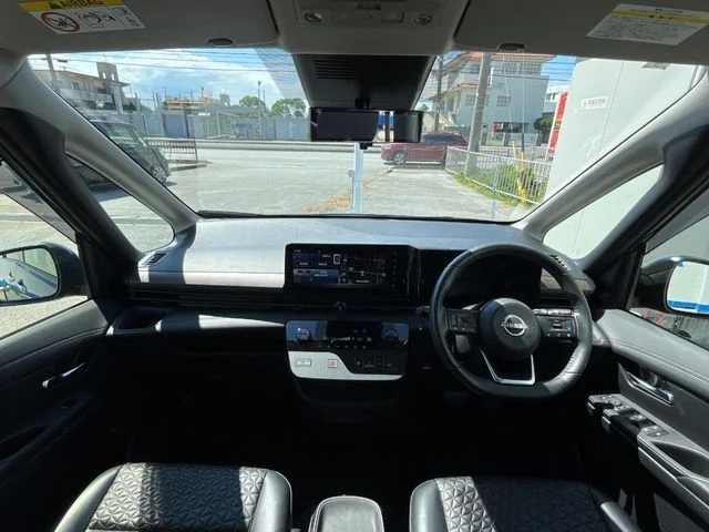 Nissan SERENA WG e−POWER　ハイウェイスター　V photo 2