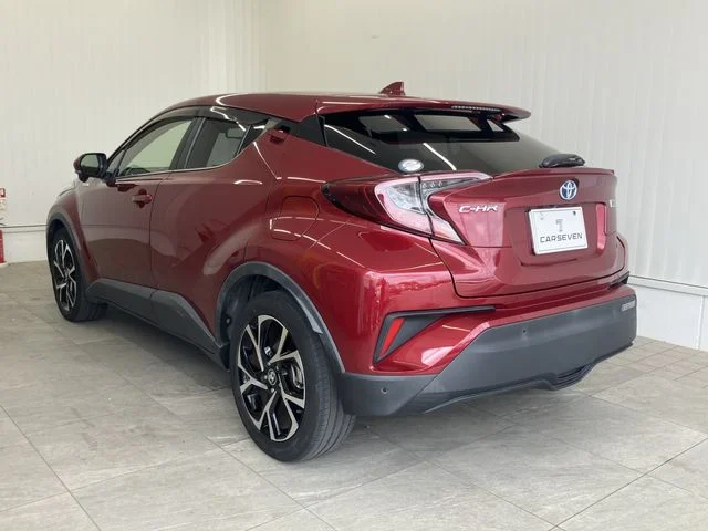 Toyota C-HR G　ハイブリッド photo 3