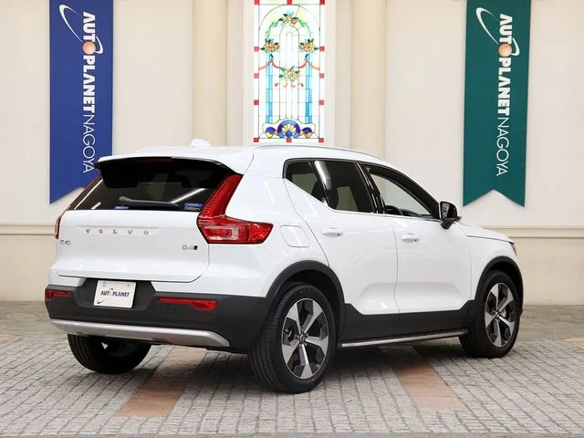 Volvo VOLVO XC40 B4　AWD photo 3
