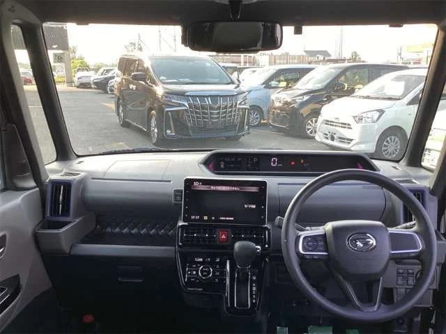 Daihatsu TANTO CUSTOM X photo 2