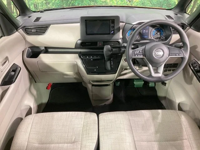 Nissan ROOX X photo 2