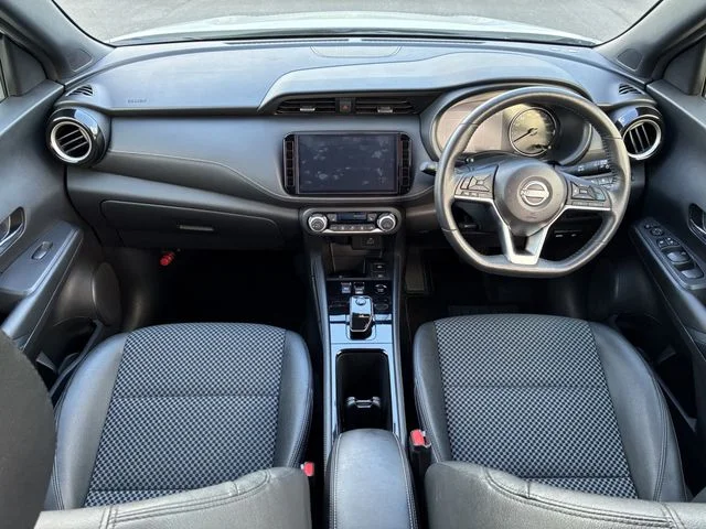 Nissan KICKS X　90thアニバーサリー photo 3