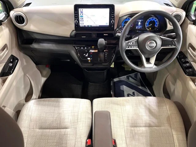 Nissan DAYZ X photo 2