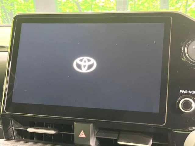 Toyota VOXY HYBRID S−Z photo 4