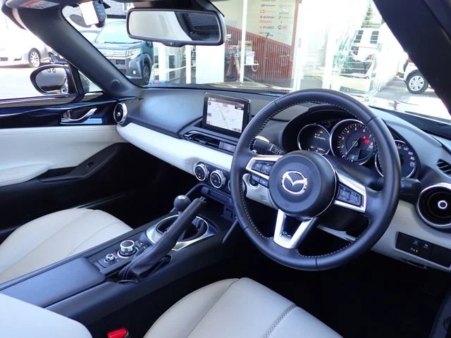 Mazda ROADSTER S　レザーパッケージホワイトセレクション photo 2