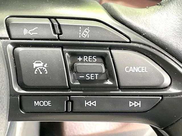 Toyota YARIS CROSS HYBRID Z photo 3