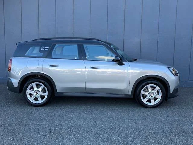Bmw MINI COUNTRYMAN D photo 3