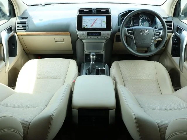 Toyota LANDCRUISER PRADO TX　Lパッケージ photo 2