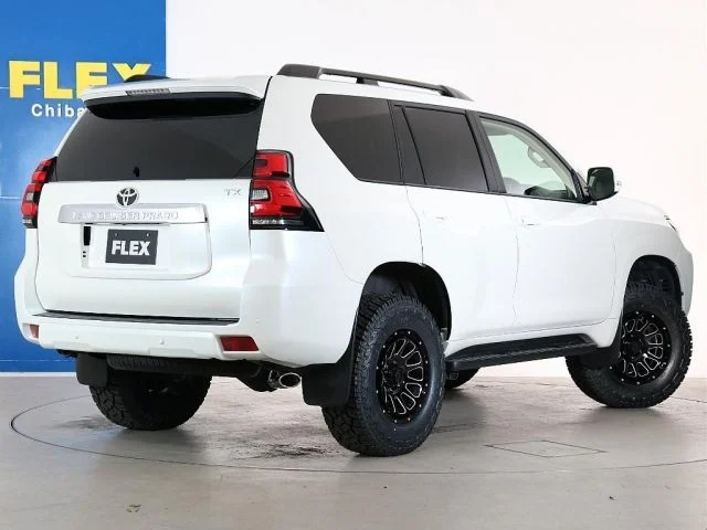 Toyota LANDCRUISER PRADO TX　Lパッケージ photo 4