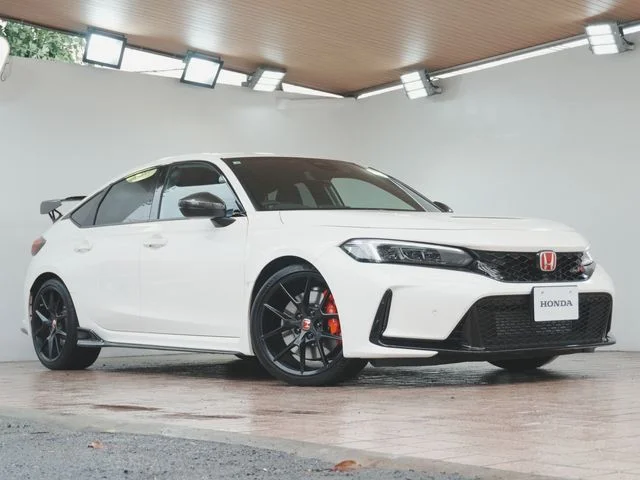 Honda CIVIC hatchback タイプR　レーシングブラックパッケージ 2025