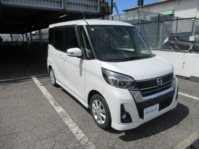 Nissan DAYZ ROOX ハイウェイスターX　ターボ photo 2