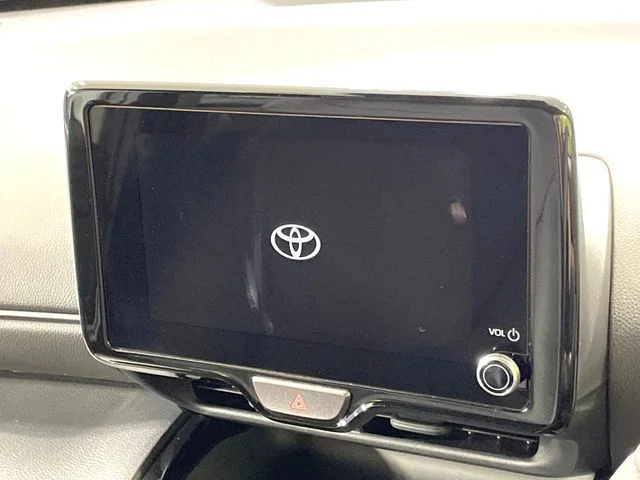 Toyota YARIS CROSS HYBRID Z photo 3
