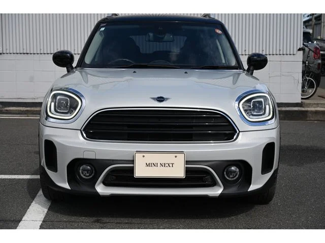 Bmw MINI COOPER D CROSSOVER ベースグレード photo 2
