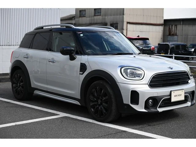 Bmw MINI COOPER D CROSSOVER ベースグレード photo 3