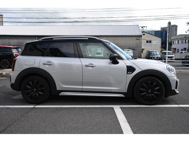 Bmw MINI COOPER D CROSSOVER ベースグレード photo 4