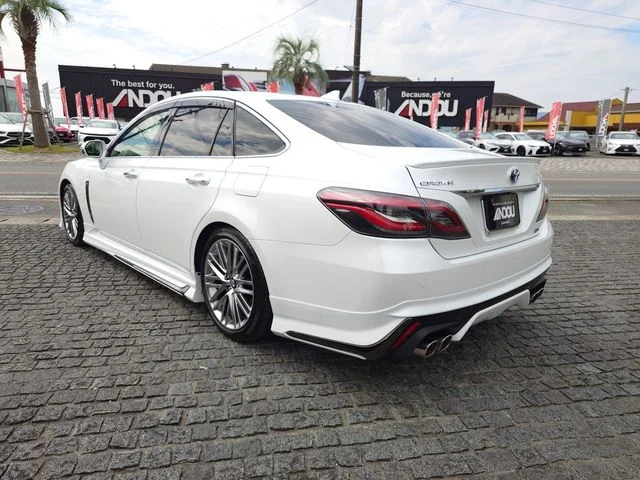 Toyota CROWN sedan hybrid RS photo 3