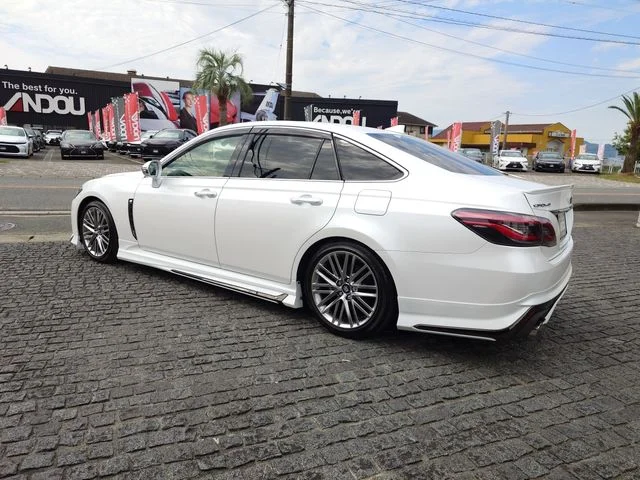 Toyota CROWN sedan hybrid RS photo 4