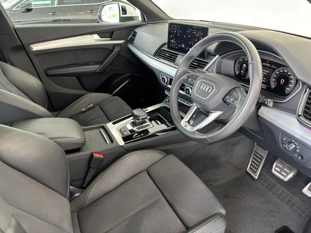Audi AUDI Q5 40　TDI　クワトロ　Sライン photo 2