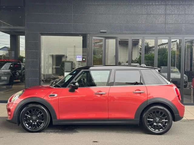 Bmw MINI ONE 5DOOR ベースグレード photo 3