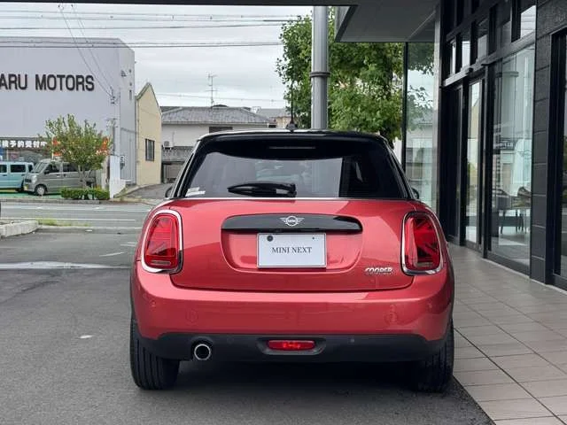 Bmw MINI ONE 5DOOR ベースグレード photo 4