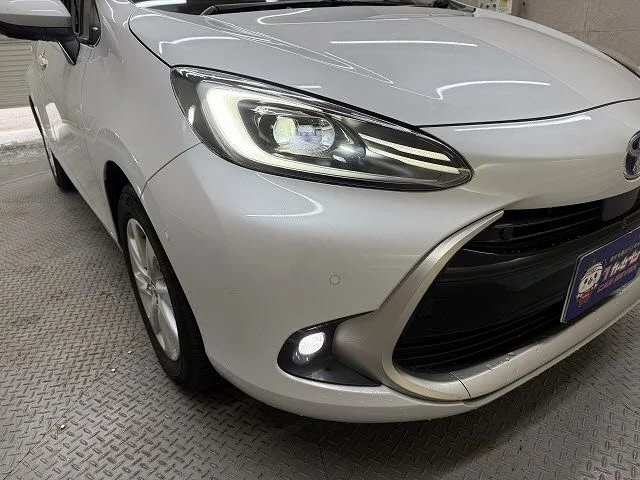 Toyota AQUA Z photo 4