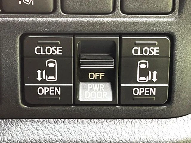 Toyota VOXY ZS　煌3 photo 3
