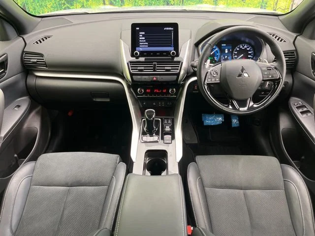 Mitsubishi ECLIPSE CROSS PHEV P photo 2