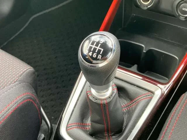 Suzuki SWIFT スポーツ photo 2