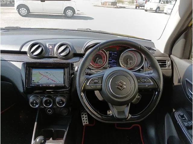 Suzuki SWIFT スポーツ photo 3