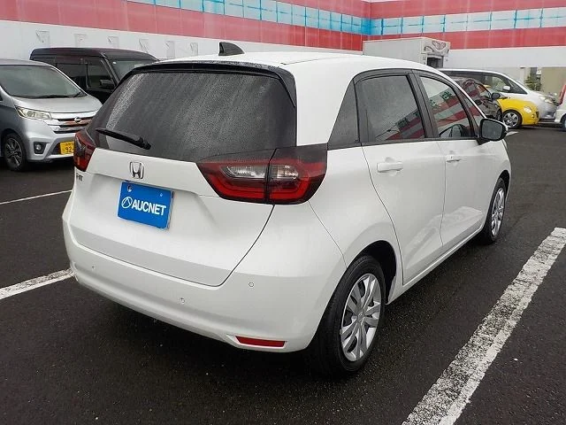 Honda FIT ベーシック photo 2