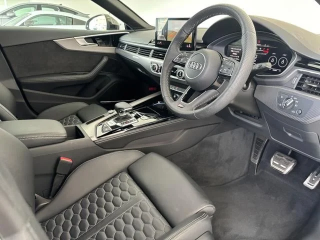 Audi AUDI RS5 SPORTBACK ベースグレード photo 2