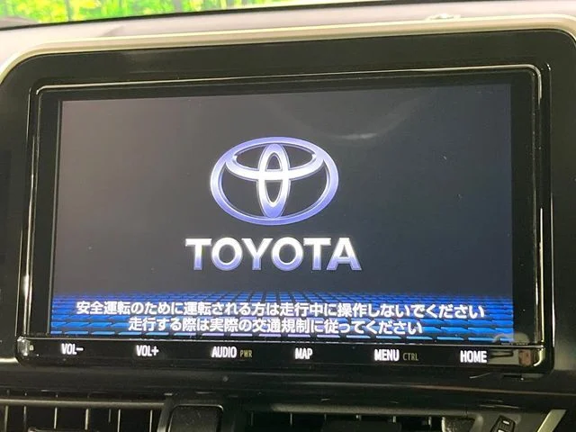 Toyota C-HR G　ハイブリッド photo 2