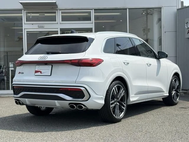 Audi AUDI SQ5 エアサス photo 3