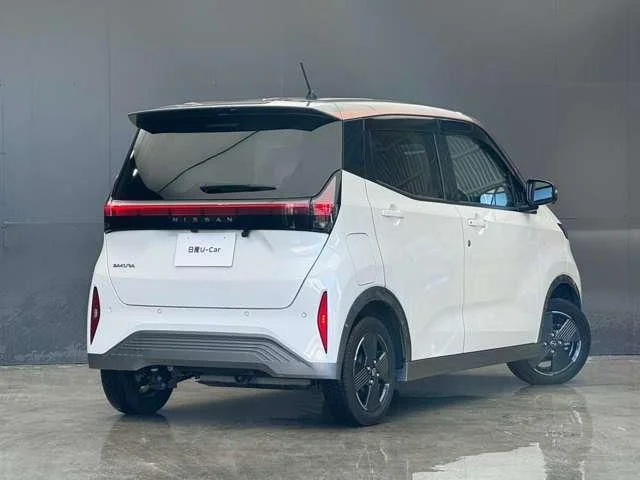 Nissan SAKURA G photo 2