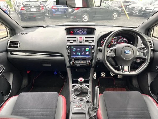 Subaru WRX STI STI　2．0 photo 2