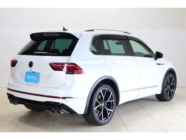 Volkswagen VOLKSWAGEN TIGUAN R photo 2