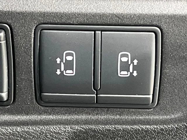 Nissan SERENA S-HYBRID 4WD XV photo 4