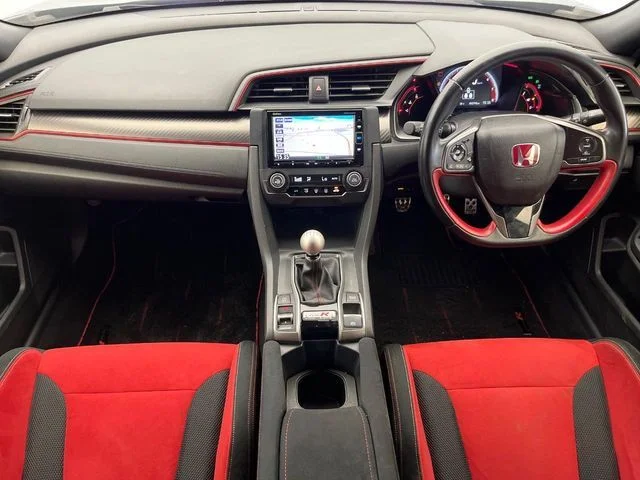 Honda CIVIC hatchback タイプR photo 2