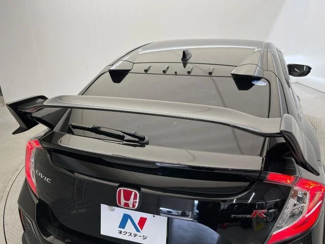 Honda CIVIC hatchback タイプR photo 4
