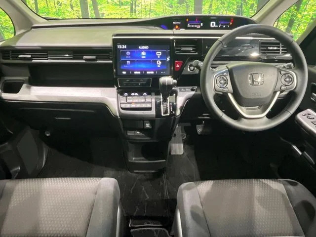Honda STEPWAGON SPADA スパーダ　ホンダセンシング photo 2